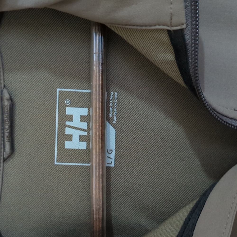 Hh Man's Jacket - image 2